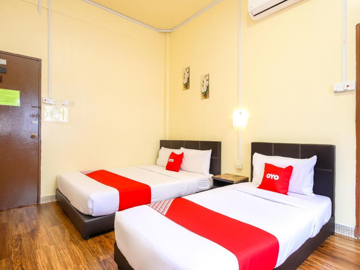OYO 703 Myra Hotel Mersing Exterior foto
